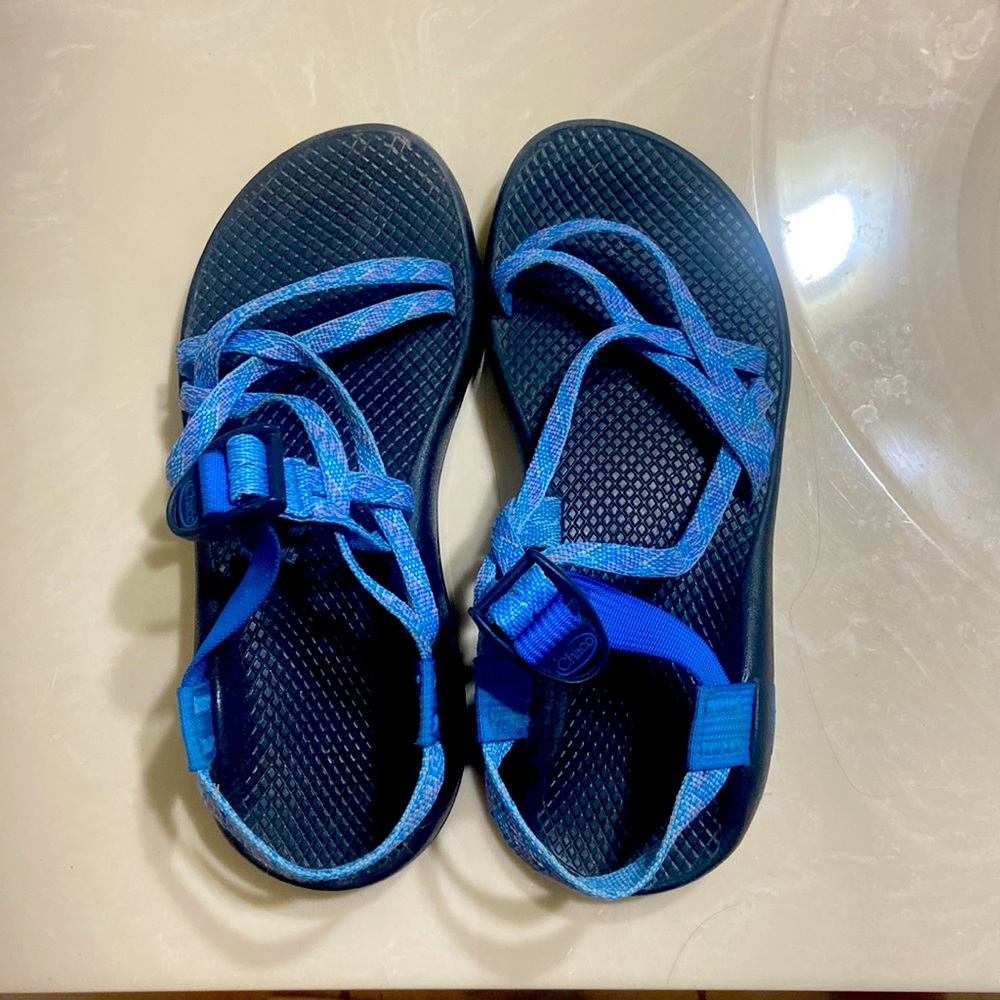 Women’s chacos!